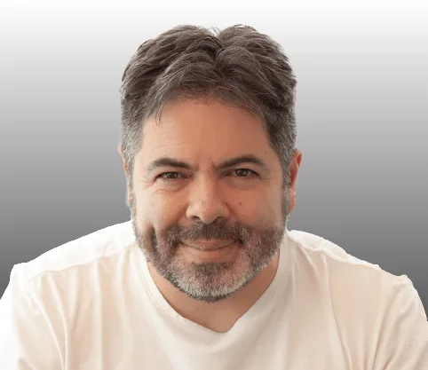 speakers_membership_2026_482x417_efren_martinez-min